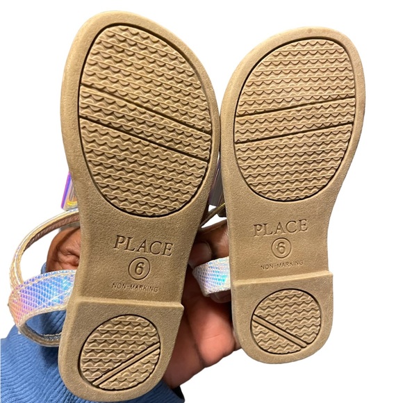 Metallic sandal - Picture 3 of 3